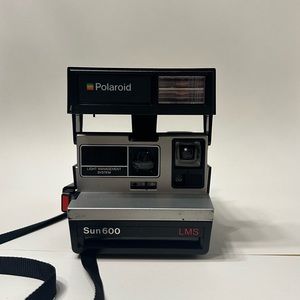 Polaroid Sun 600 with Light Management System